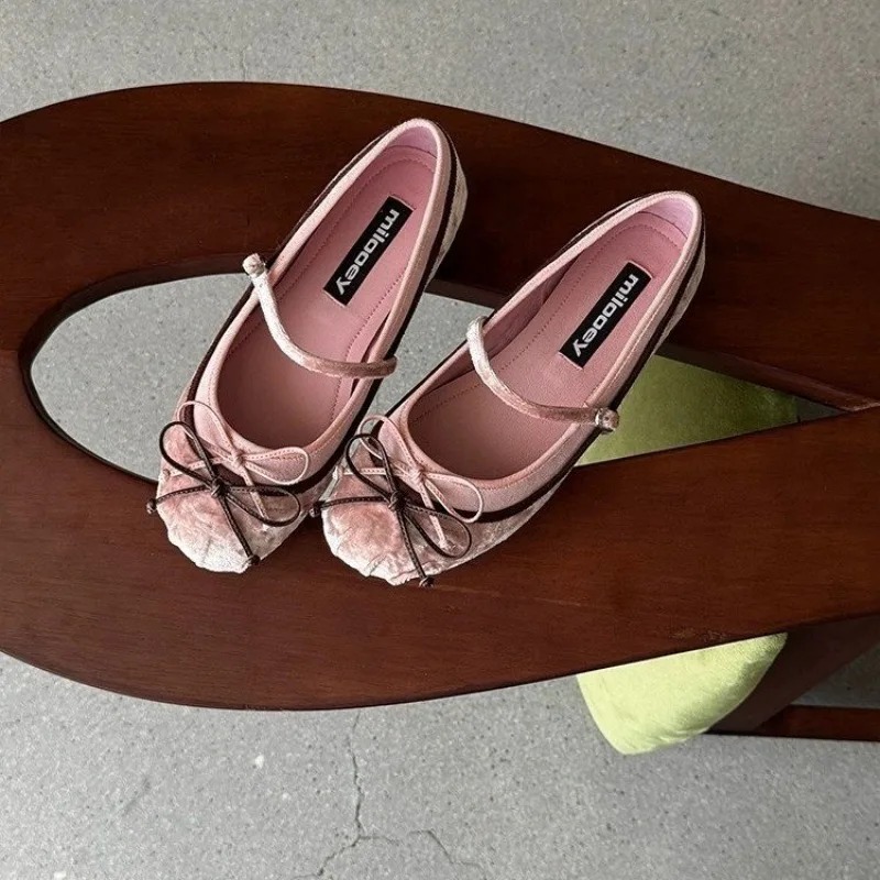 2026French Flat Bottomed Rotun - đánh giá và giá Women Fashion Heels