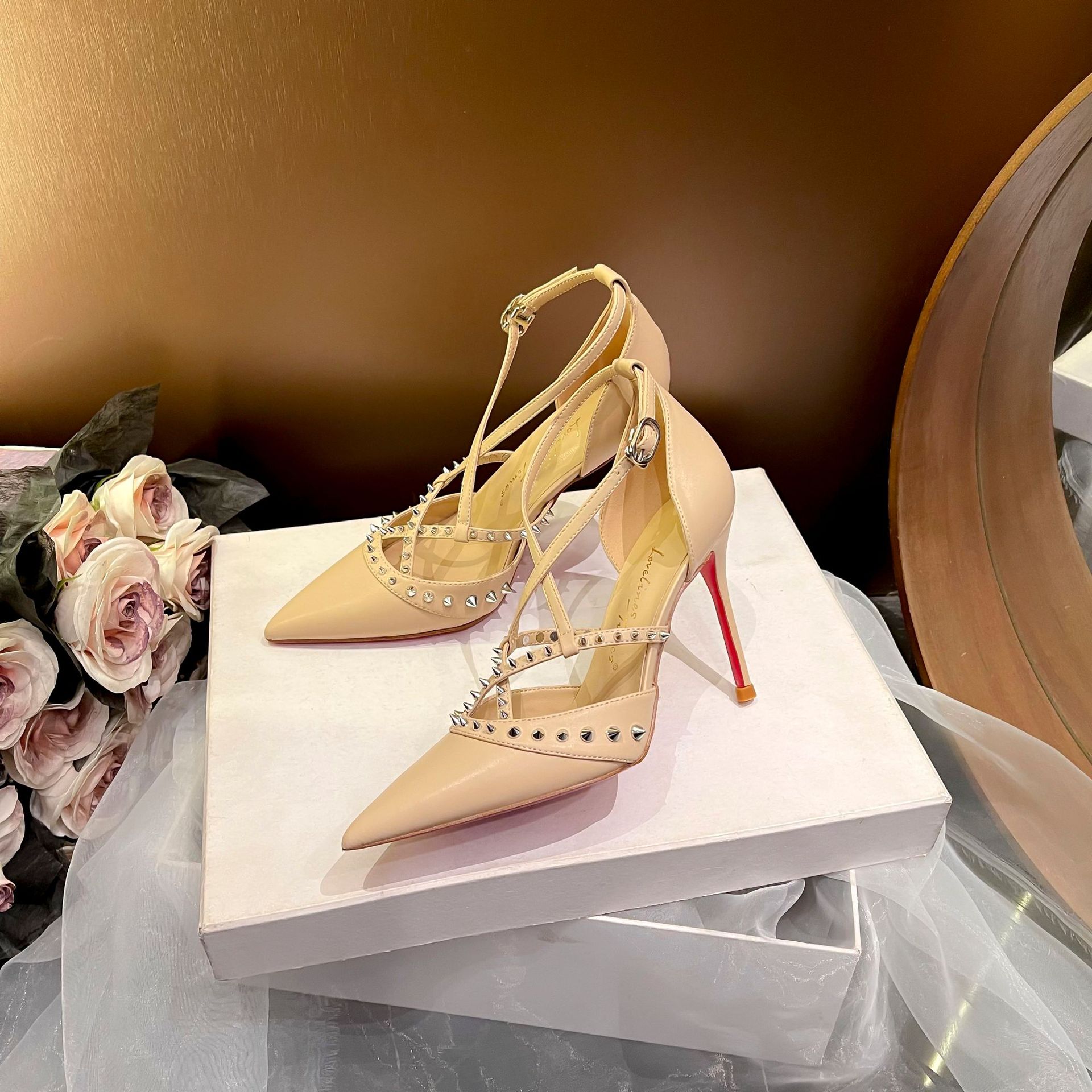 Retro Woman Shoes Sandals Stil - đánh giá và giá Women Fashion Heels