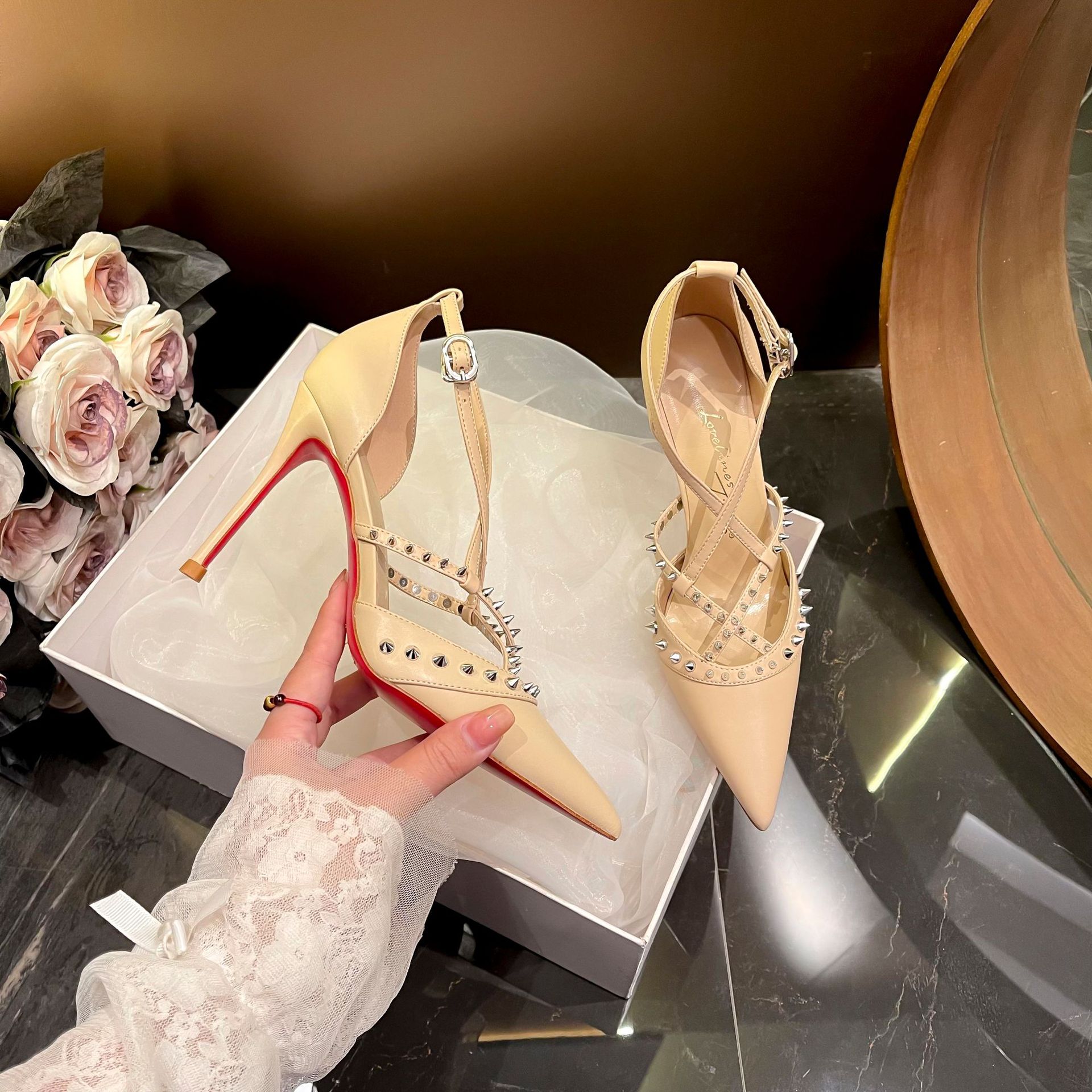 Retro Woman Shoes Sandals Stil - đánh giá và giá Women Fashion Heels